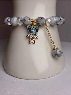 Women’s White Marble Glass Bead Charm Bracelet with Sparkling Teddy New W/O Tags